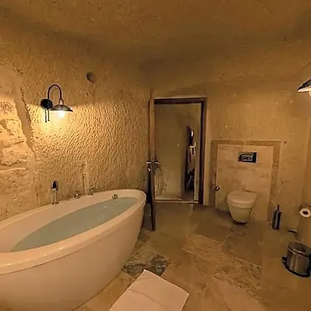Feris Cave Отель